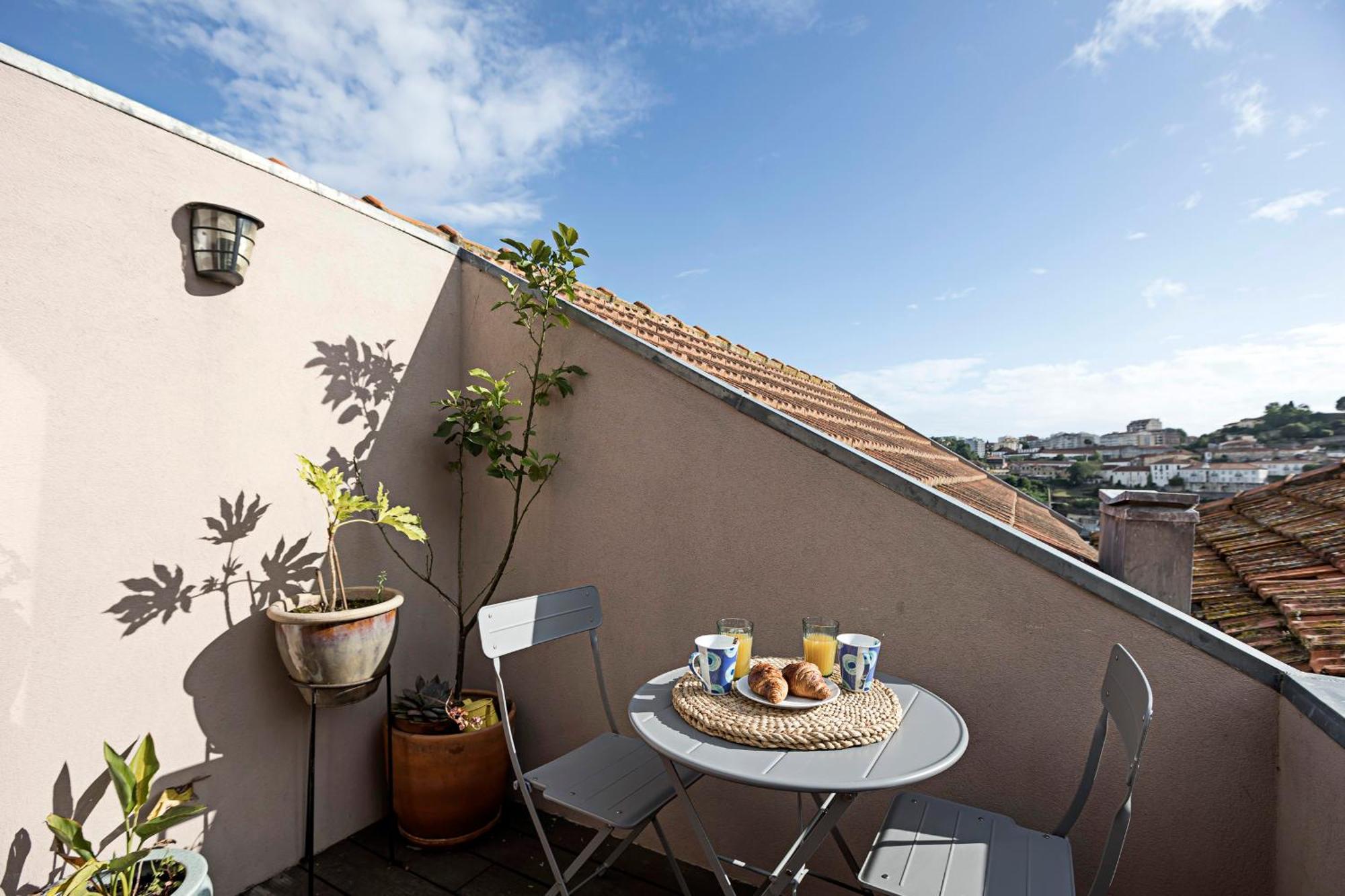 Apartmán Charming Retreat With Balcony Porto Exteriér fotografie